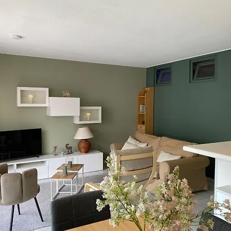 In Near The Nieuwpoort